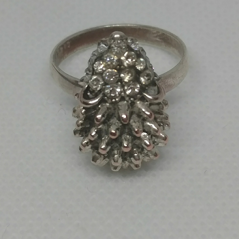 Hedgehog Ring Size 8 Silver tone and Rhinestones